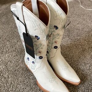 Bridal Cowgirl Boots